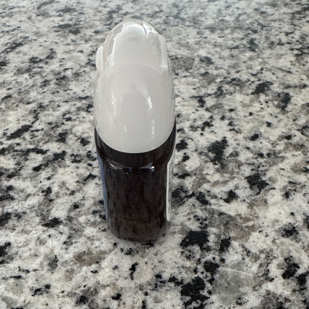 Bath & Body Works Frosted Coconut Snowball Hand Gel - Picture 2 of 2
